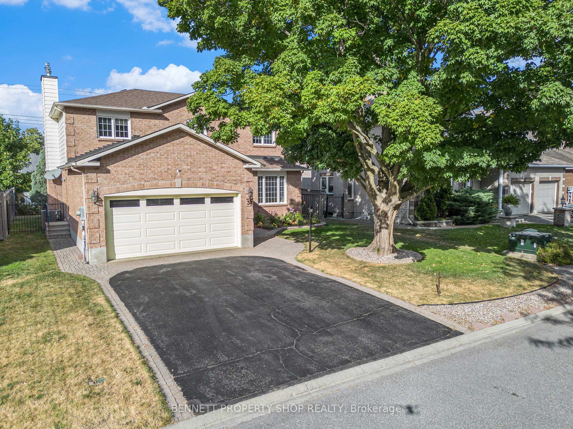 Photo 29 of 35 Windfield Crescent, Ottawa, Kanata - Bridlewood — HOMEH