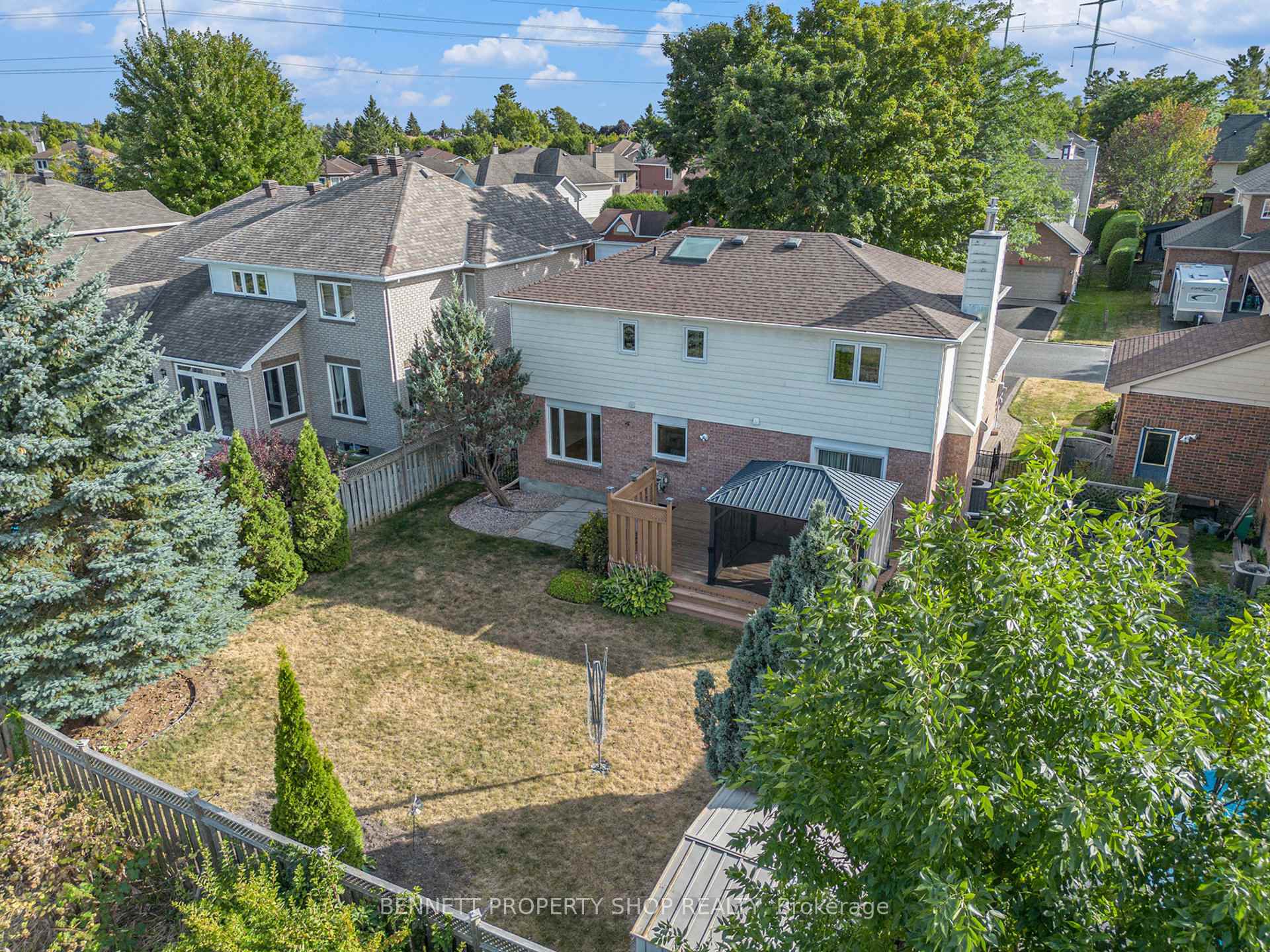 Photo 32 of 35 Windfield Crescent, Ottawa, Kanata - Bridlewood — HOMEH