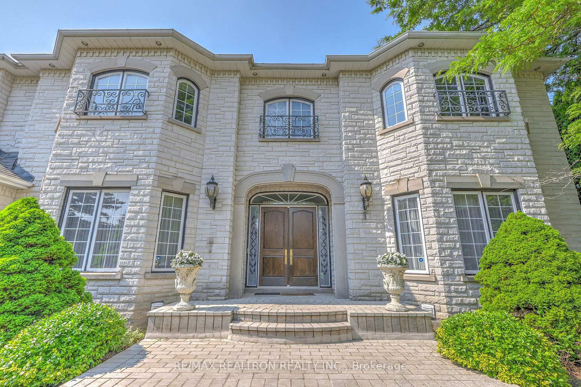Photo 2 of 23 Fairway Heights Crescent, Markham, Bayview Fairway-Bayview Country Club Estates — HOMEH