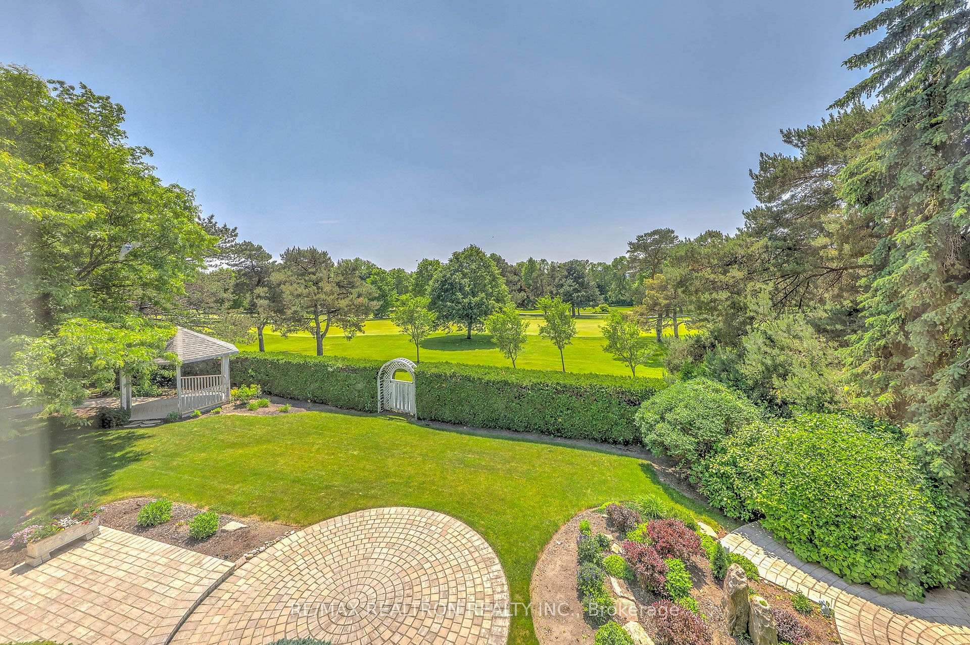 Photo 4 of 23 Fairway Heights Crescent, Markham, Bayview Fairway-Bayview Country Club Estates — HOMEH