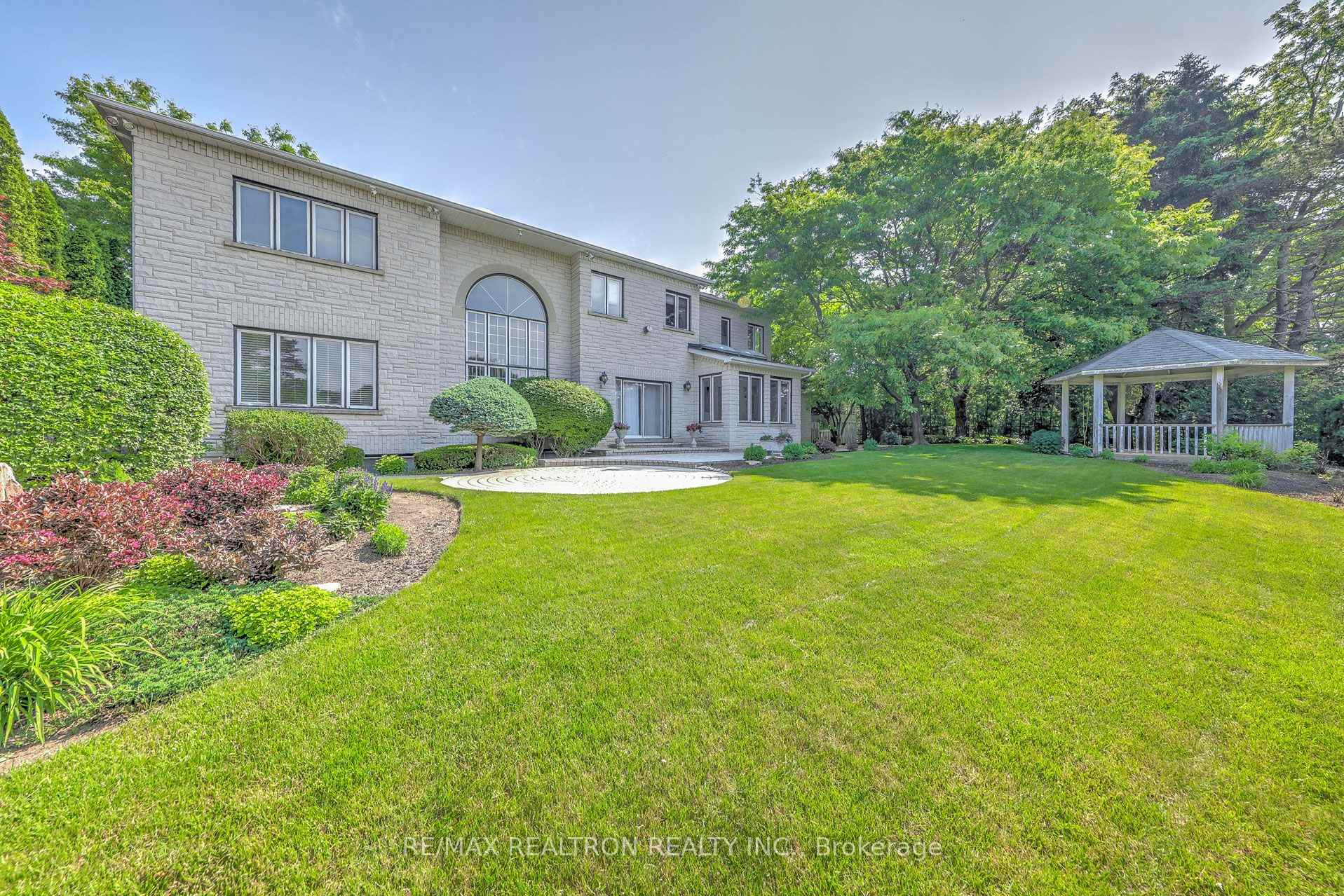 Photo 8 of 23 Fairway Heights Crescent, Markham, Bayview Fairway-Bayview Country Club Estates — HOMEH