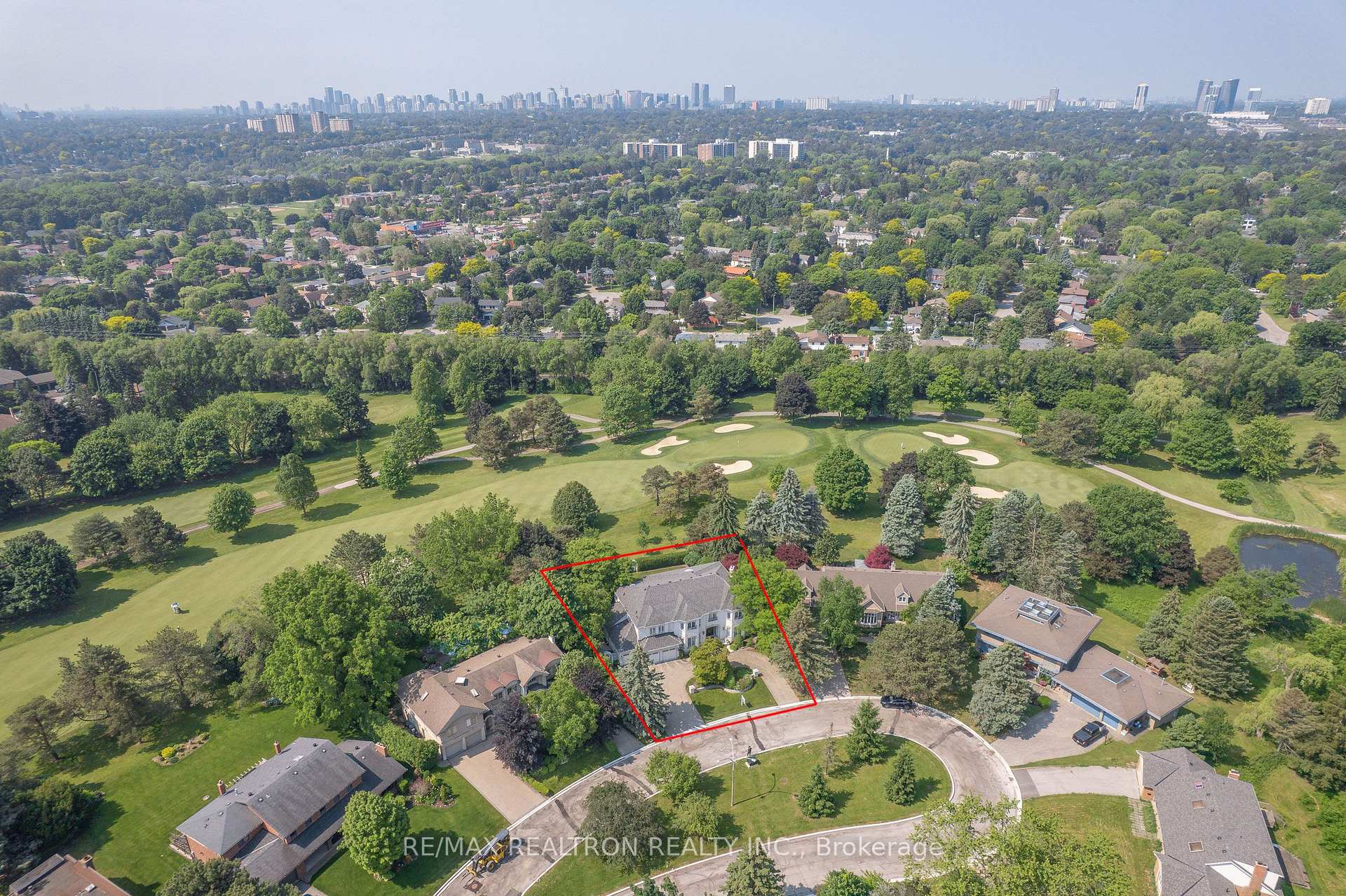 Photo 11 of 23 Fairway Heights Crescent, Markham, Bayview Fairway-Bayview Country Club Estates — HOMEH