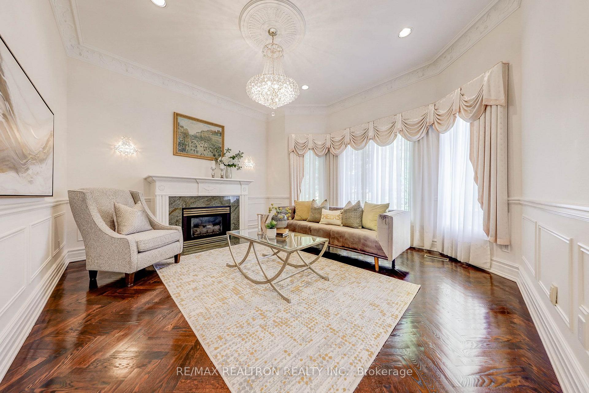 Photo 16 of 23 Fairway Heights Crescent, Markham, Bayview Fairway-Bayview Country Club Estates — HOMEH