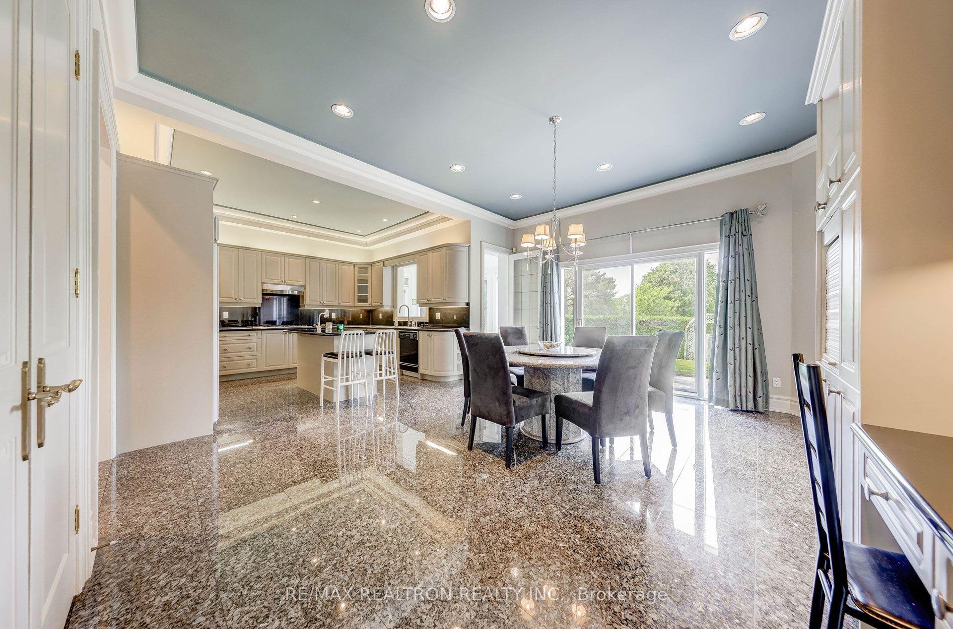 Photo 19 of 23 Fairway Heights Crescent, Markham, Bayview Fairway-Bayview Country Club Estates — HOMEH
