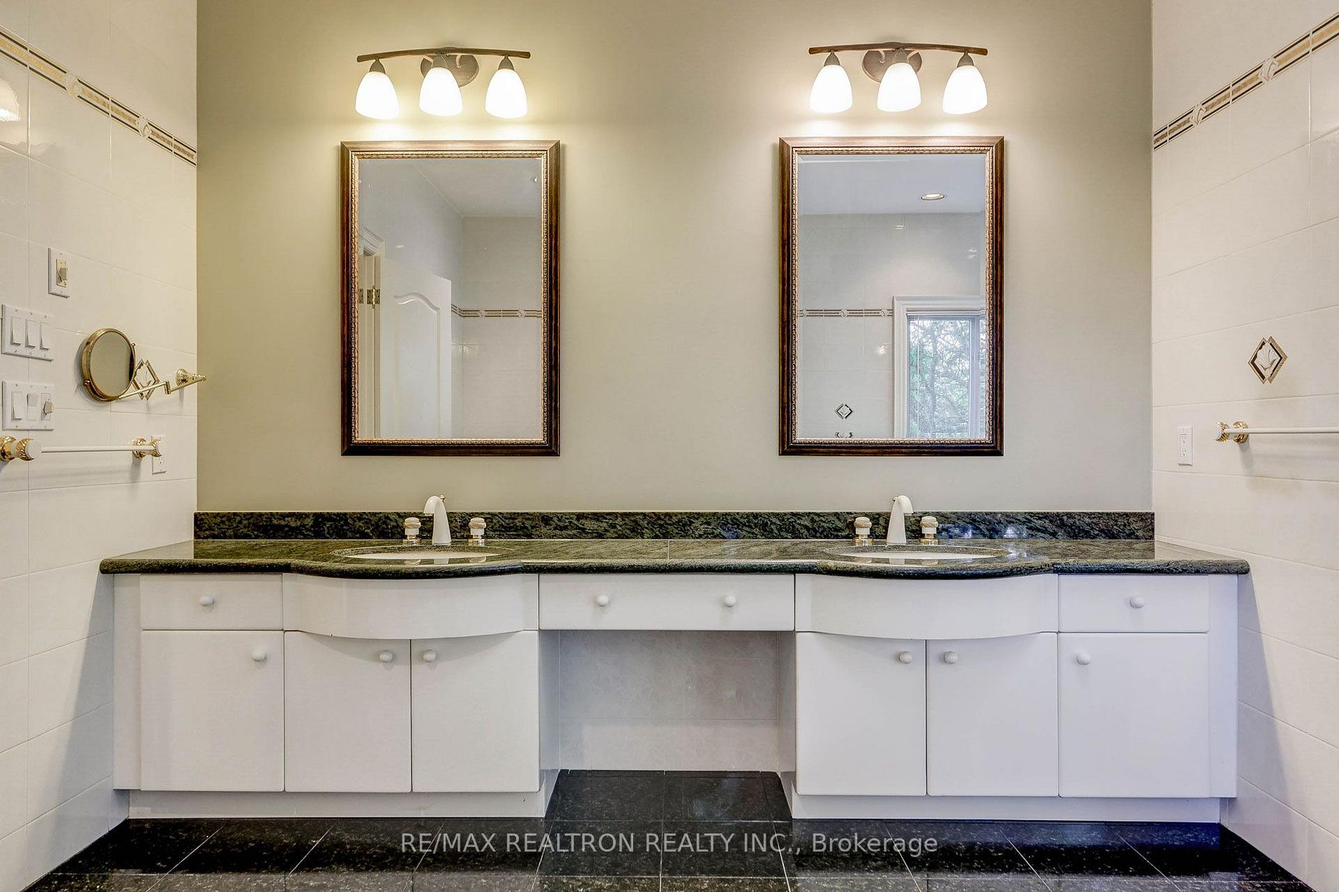 Photo 32 of 23 Fairway Heights Crescent, Markham, Bayview Fairway-Bayview Country Club Estates — HOMEH