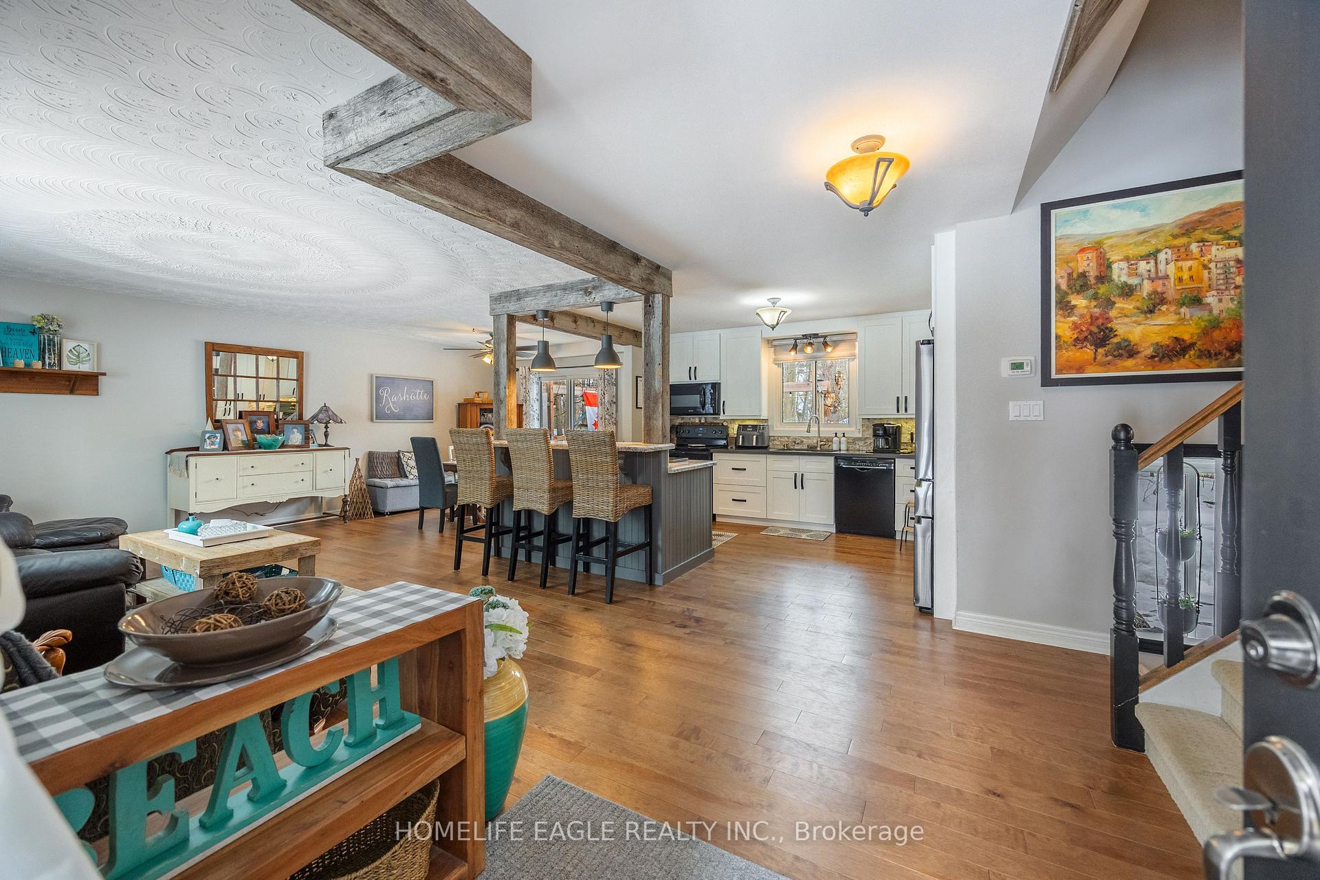 Photo 4 of 1262 Silver Birch Drive, Innisfil, Rural Innisfil — HOMEH