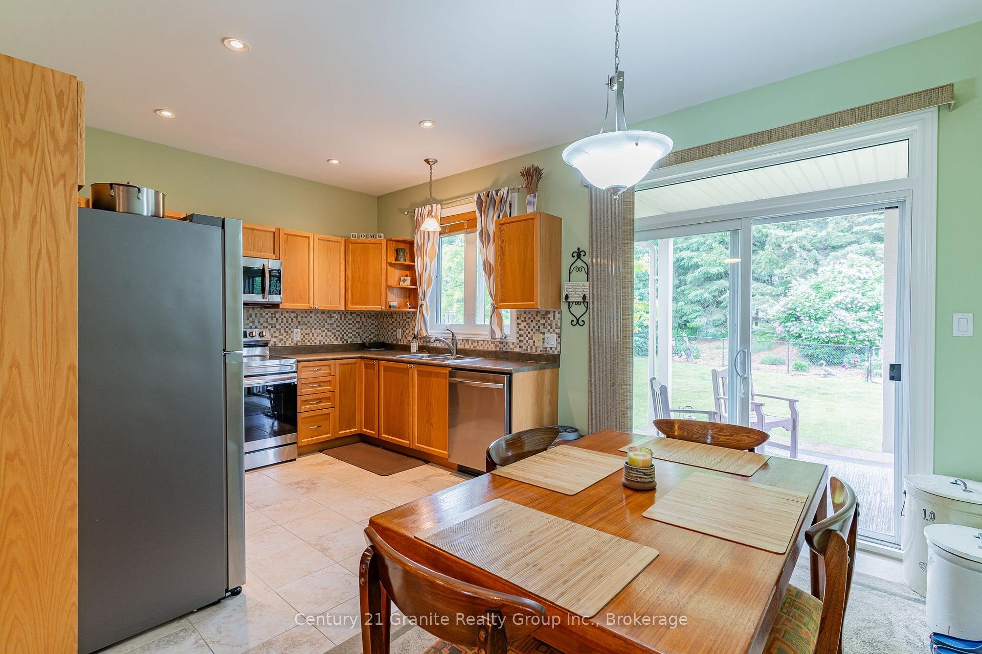Photo 18 of 21 Windover Drive, Minden Hills, Lutterworth — HOMEH