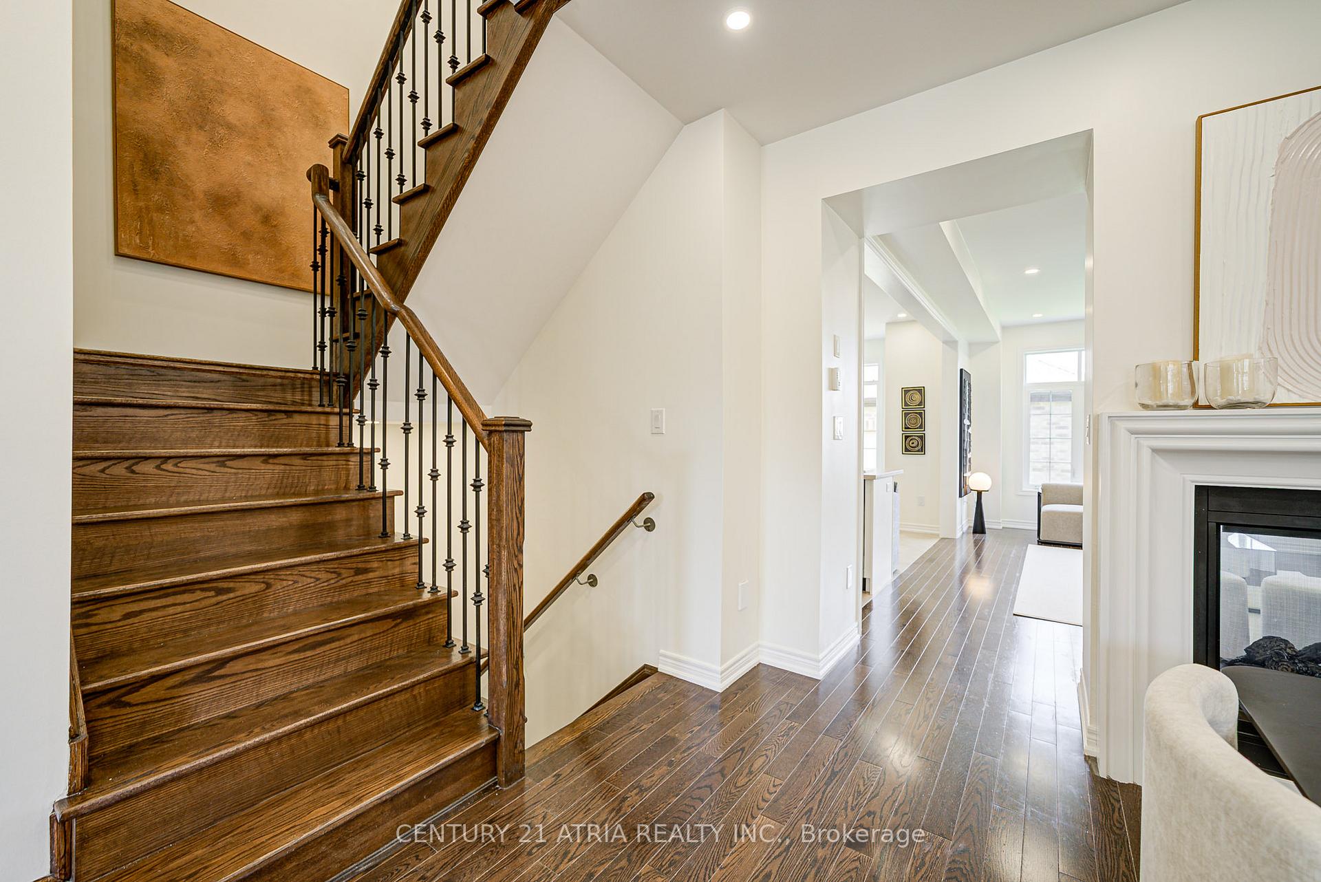 Photo 11 of 23 Gordon Landon Drive, Markham, Cornell — HOMEH