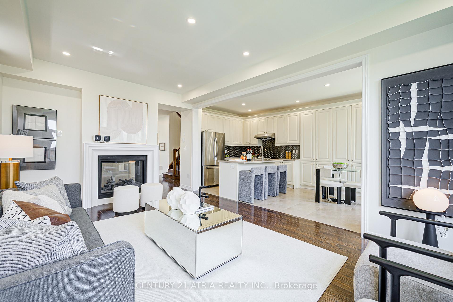 Photo 15 of 23 Gordon Landon Drive, Markham, Cornell — HOMEH