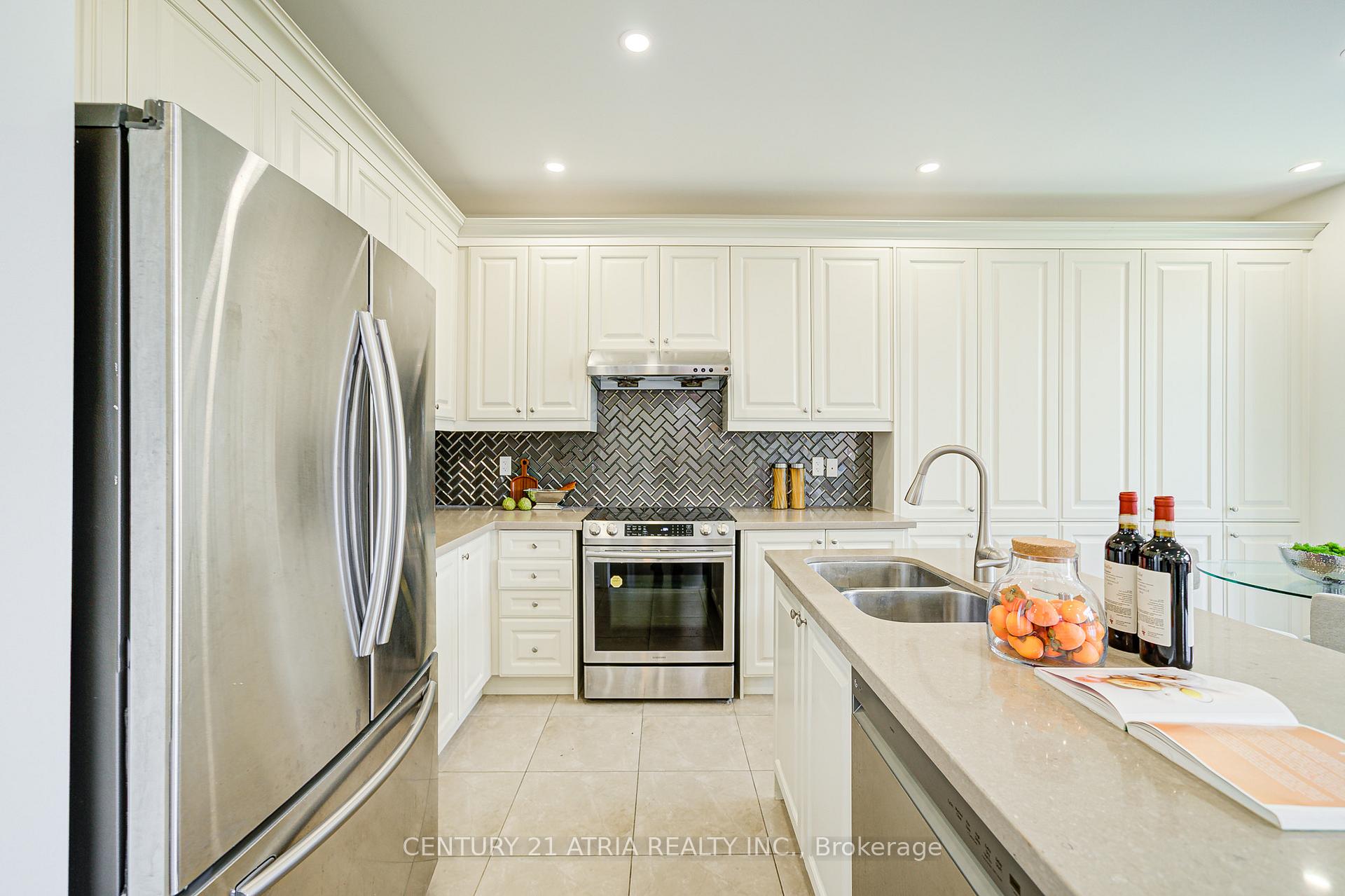 Photo 19 of 23 Gordon Landon Drive, Markham, Cornell — HOMEH