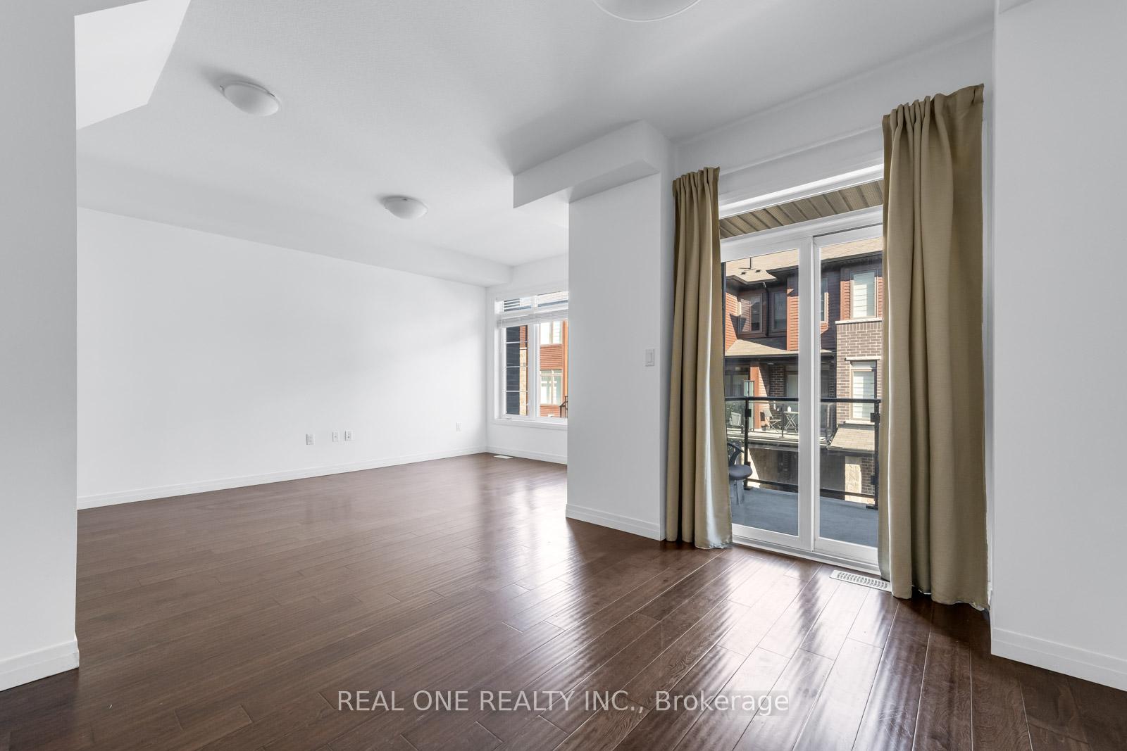 Photo 4 of Unit 257, 30 Times Square Boulevard, Hamilton, Stoney Creek — HOMEH