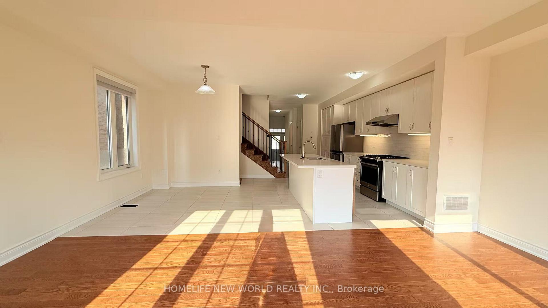 Photo 4 of 26 Erintol Way, Markham, Cedarwood — HOMEH