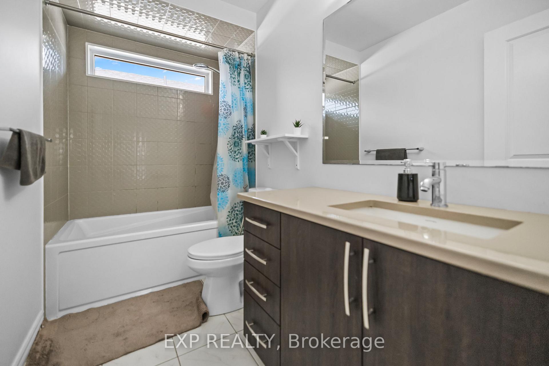 Photo 12 of 84 Palfrey Way, Ottawa, Kanata - Emerald Meadows/Trailwest — HOMEH