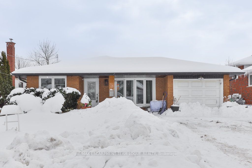 Photo 3 of 610 Mohawk Road E, Hamilton, Lawfield — HOMEH