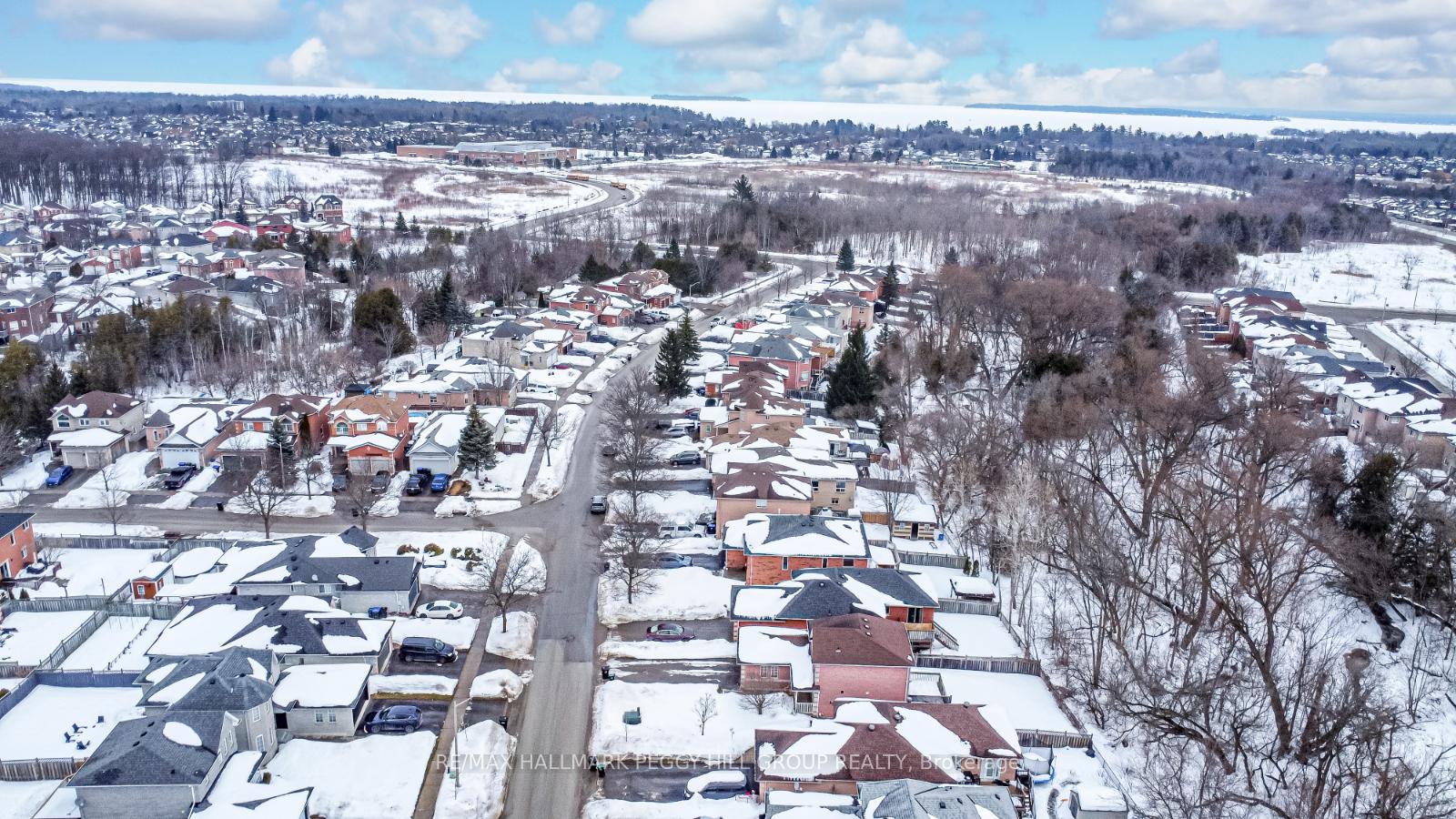 Photo 2 of 1261 Forest Street, Innisfil, Alcona — HOMEH