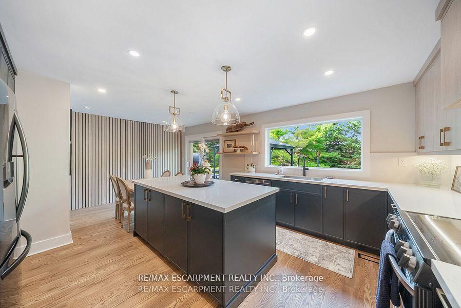 Photo 15 of 2038 15TH Side Road, Milton, Moffat — HOMEH