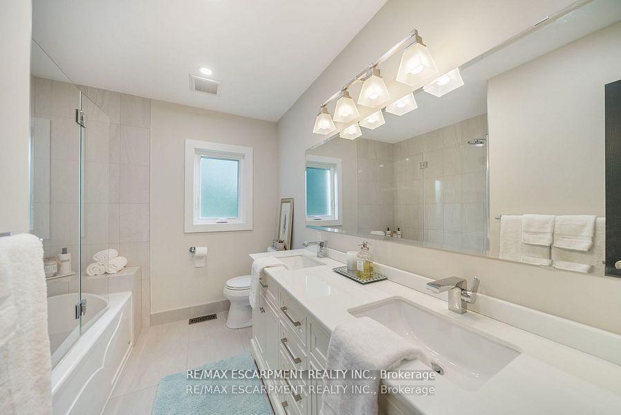 Photo 29 of 2038 15TH Side Road, Milton, Moffat — HOMEH