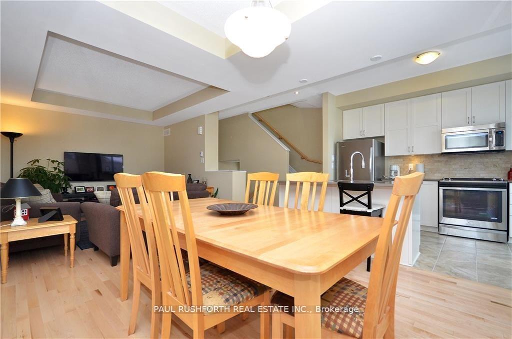 Photo 12 of 80 Fallengale Crescent, Ottawa, Kanata - Kanata Lakes/Heritage Hills — HOMEH