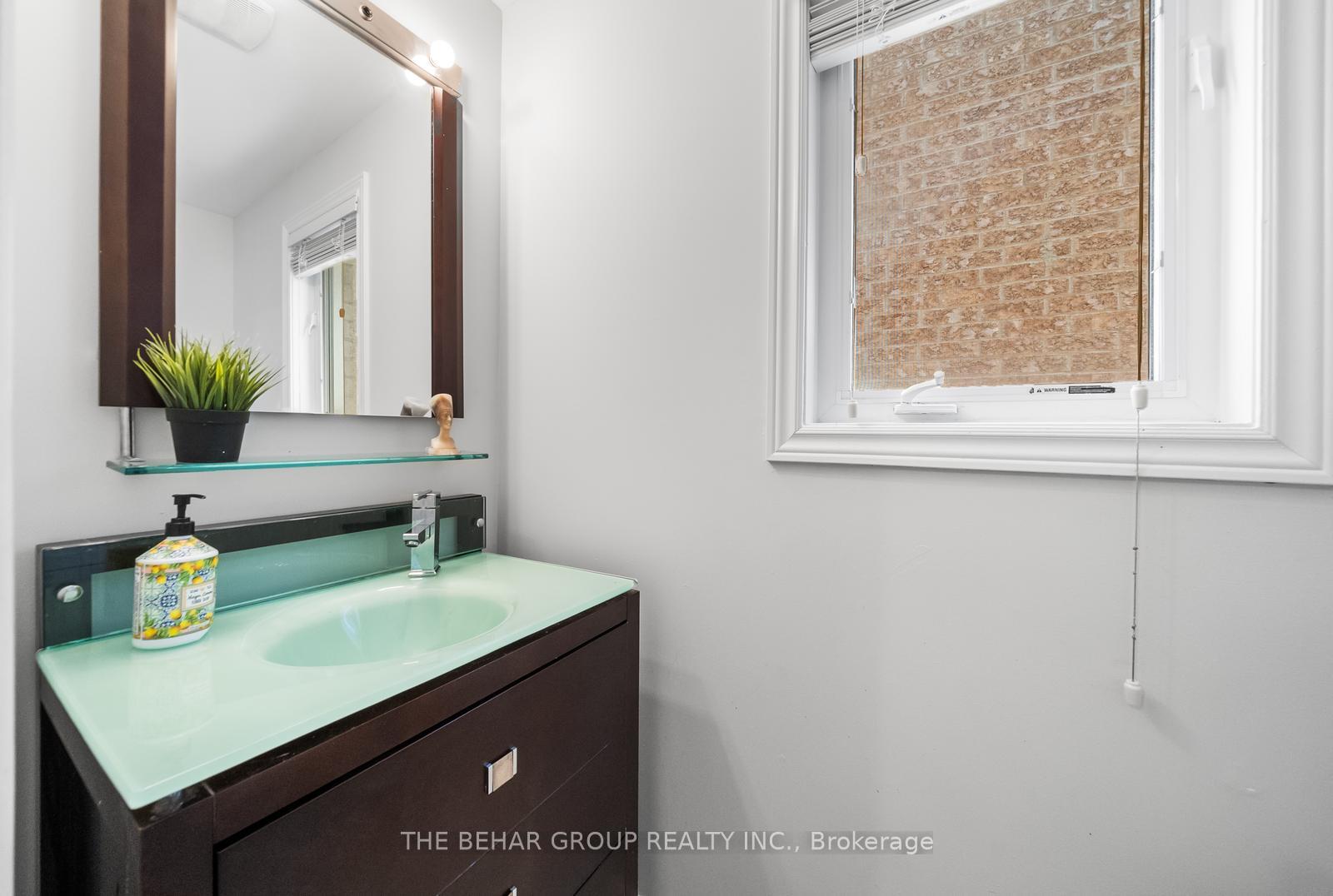 Photo 13 of 24 Gracewell Road, Markham, Greensborough — HOMEH