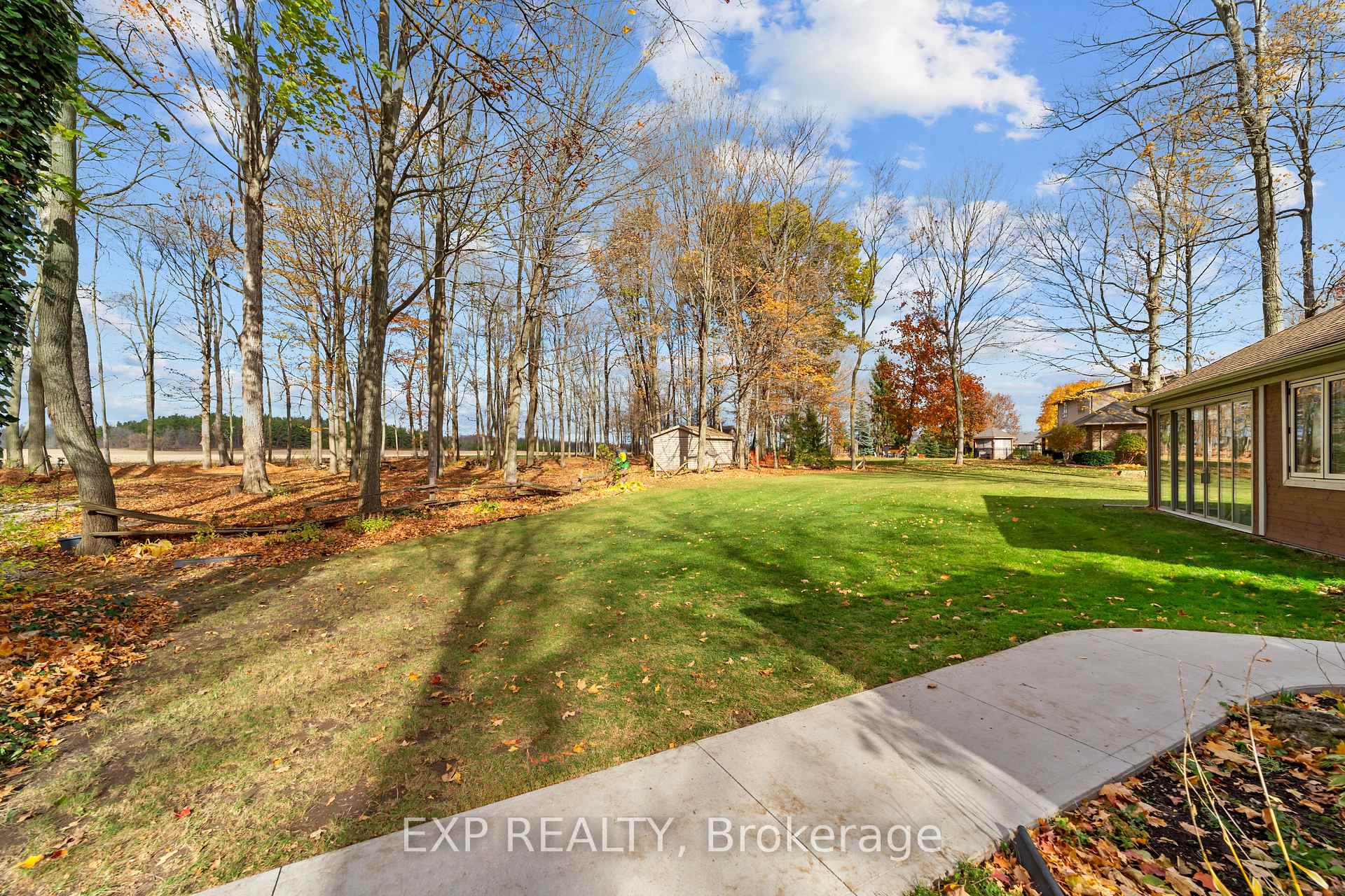 Photo 44 of 107 Lewis Drive, Middlesex Centre, Coldstream — HOMEH