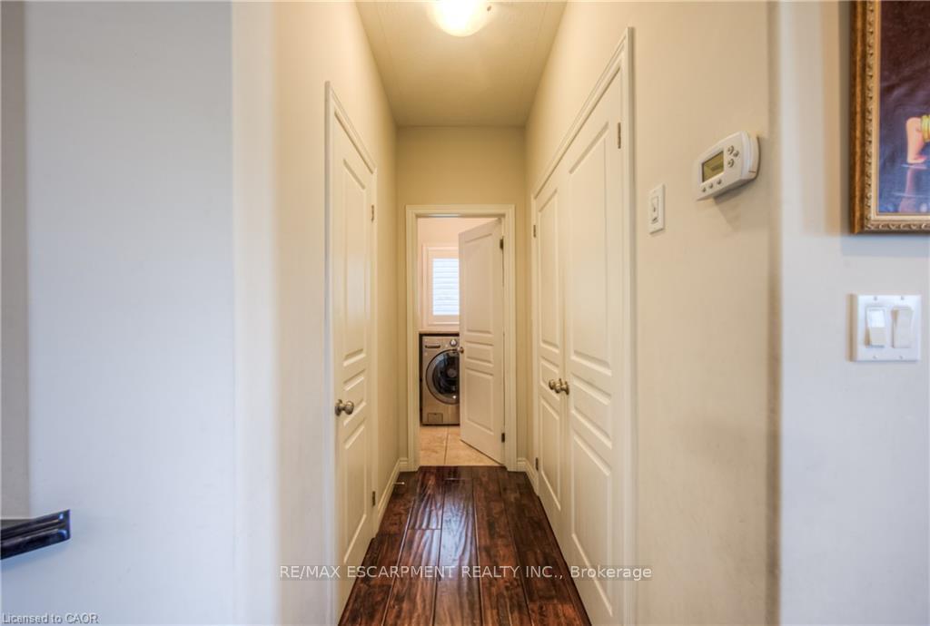 Photo 19 of 83 Boulder Crescent, Hamilton, Rural Glanbrook — HOMEH