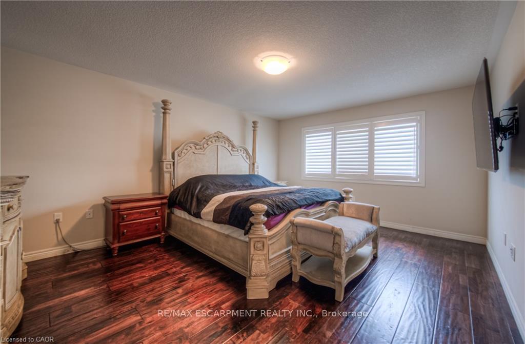 Photo 21 of 83 Boulder Crescent, Hamilton, Rural Glanbrook — HOMEH