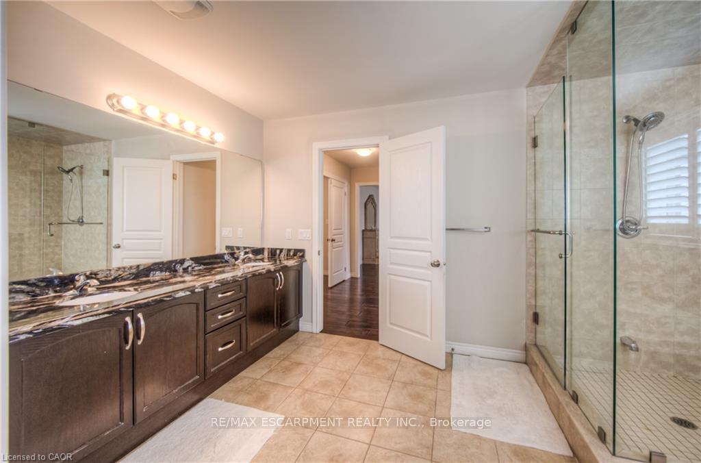 Photo 25 of 83 Boulder Crescent, Hamilton, Rural Glanbrook — HOMEH
