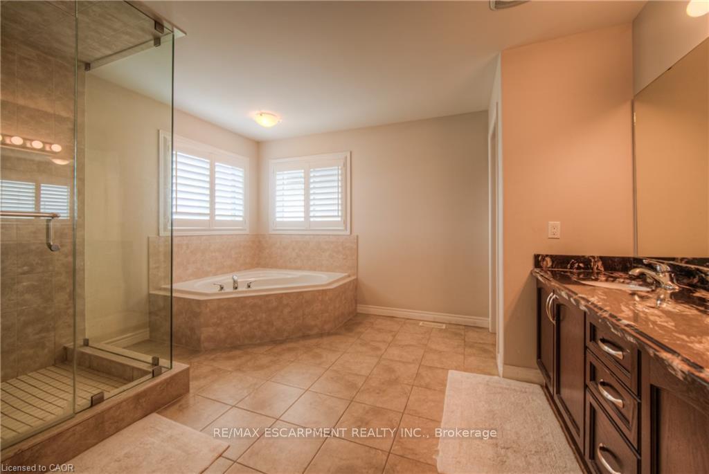 Photo 28 of 83 Boulder Crescent, Hamilton, Rural Glanbrook — HOMEH