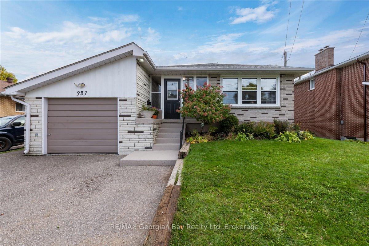 Photo 1 of 327 Scott Street, Midland — HOMEH