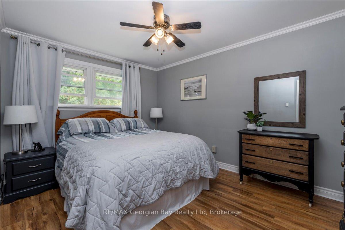 Photo 12 of 327 Scott Street, Midland — HOMEH