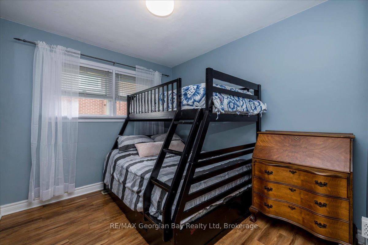 Photo 16 of 327 Scott Street, Midland — HOMEH