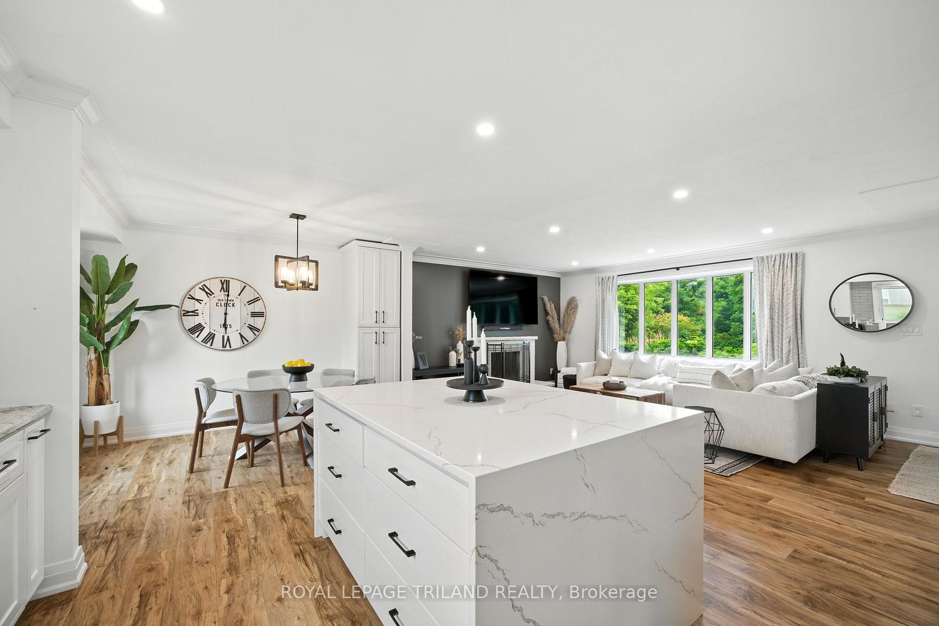 Photo 11 of 102 Railway Avenue, Middlesex Centre, Komoka — HOMEH