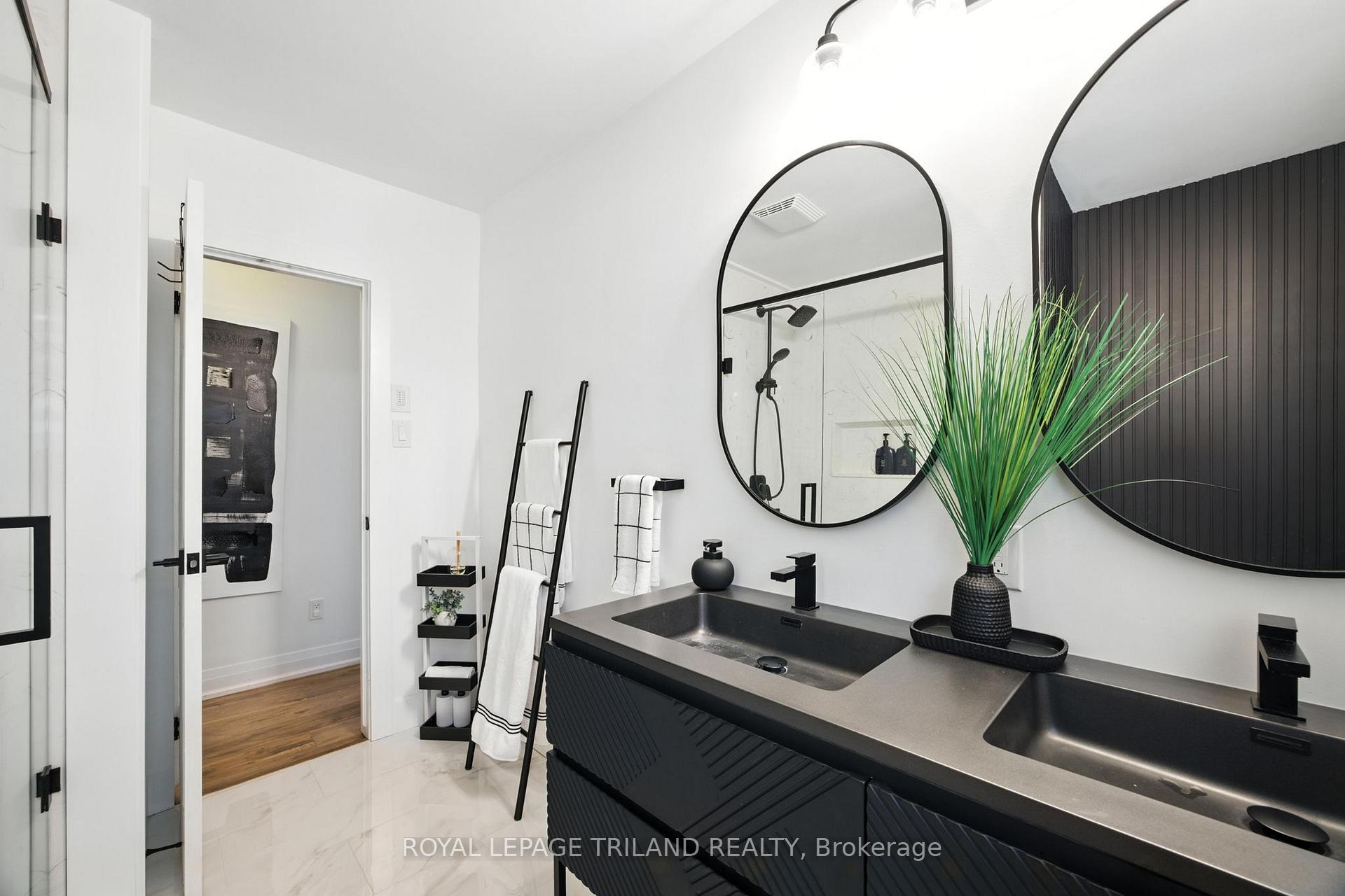 Photo 21 of 102 Railway Avenue, Middlesex Centre, Komoka — HOMEH