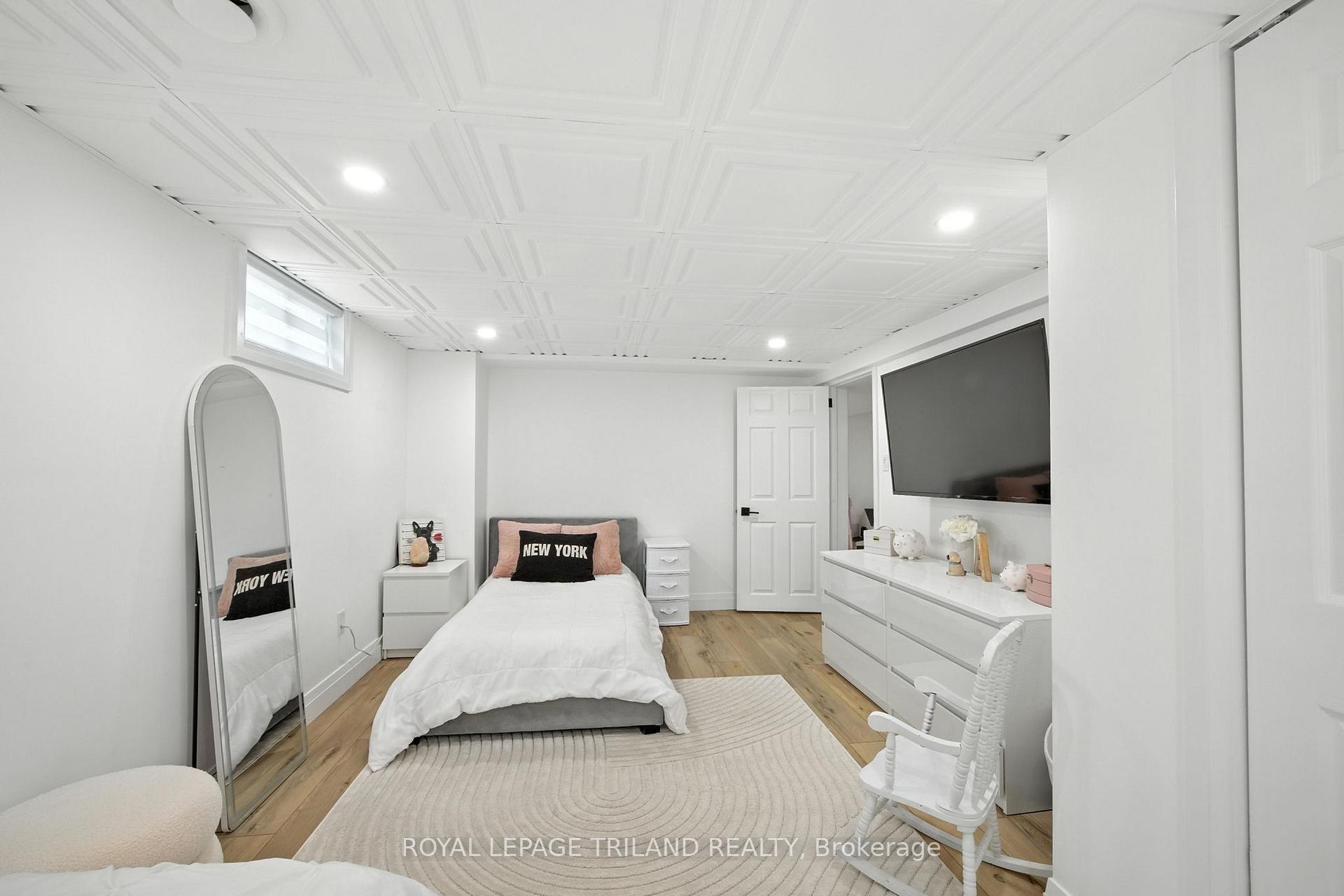 Photo 24 of 102 Railway Avenue, Middlesex Centre, Komoka — HOMEH