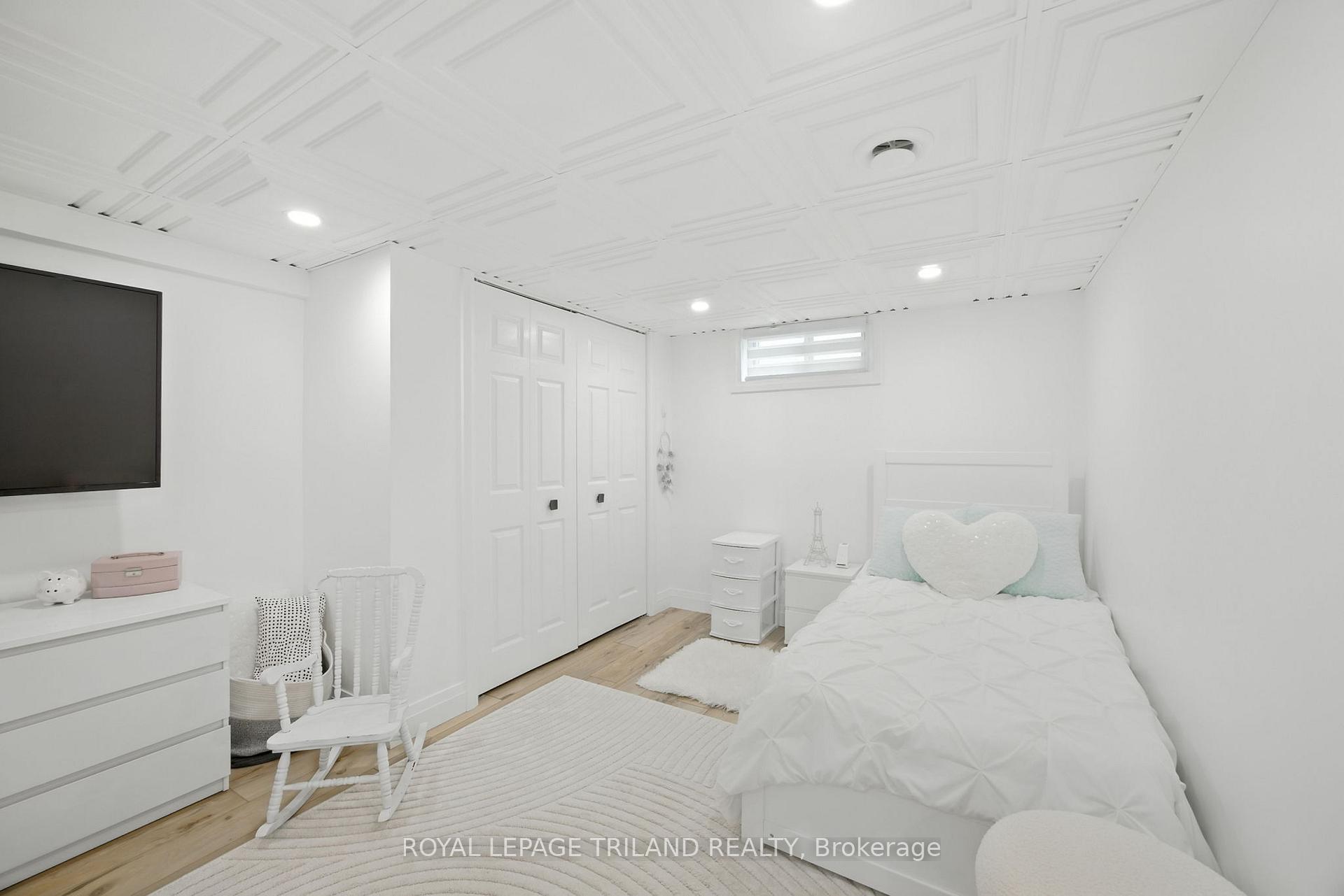 Photo 26 of 102 Railway Avenue, Middlesex Centre, Komoka — HOMEH