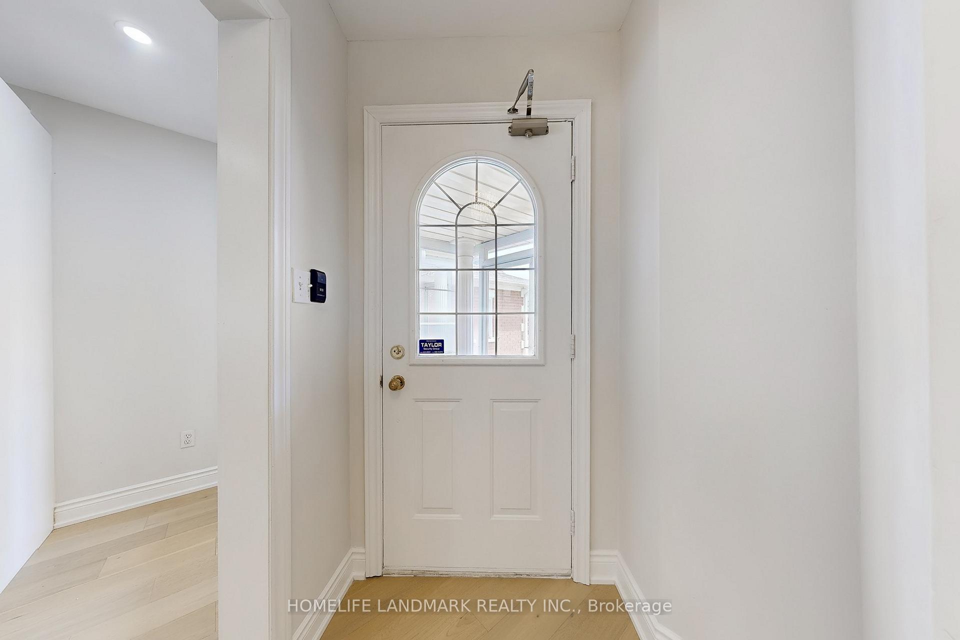 Photo 4 of 84 Amarillo Avenue, Markham, Milliken Mills West — HOMEH