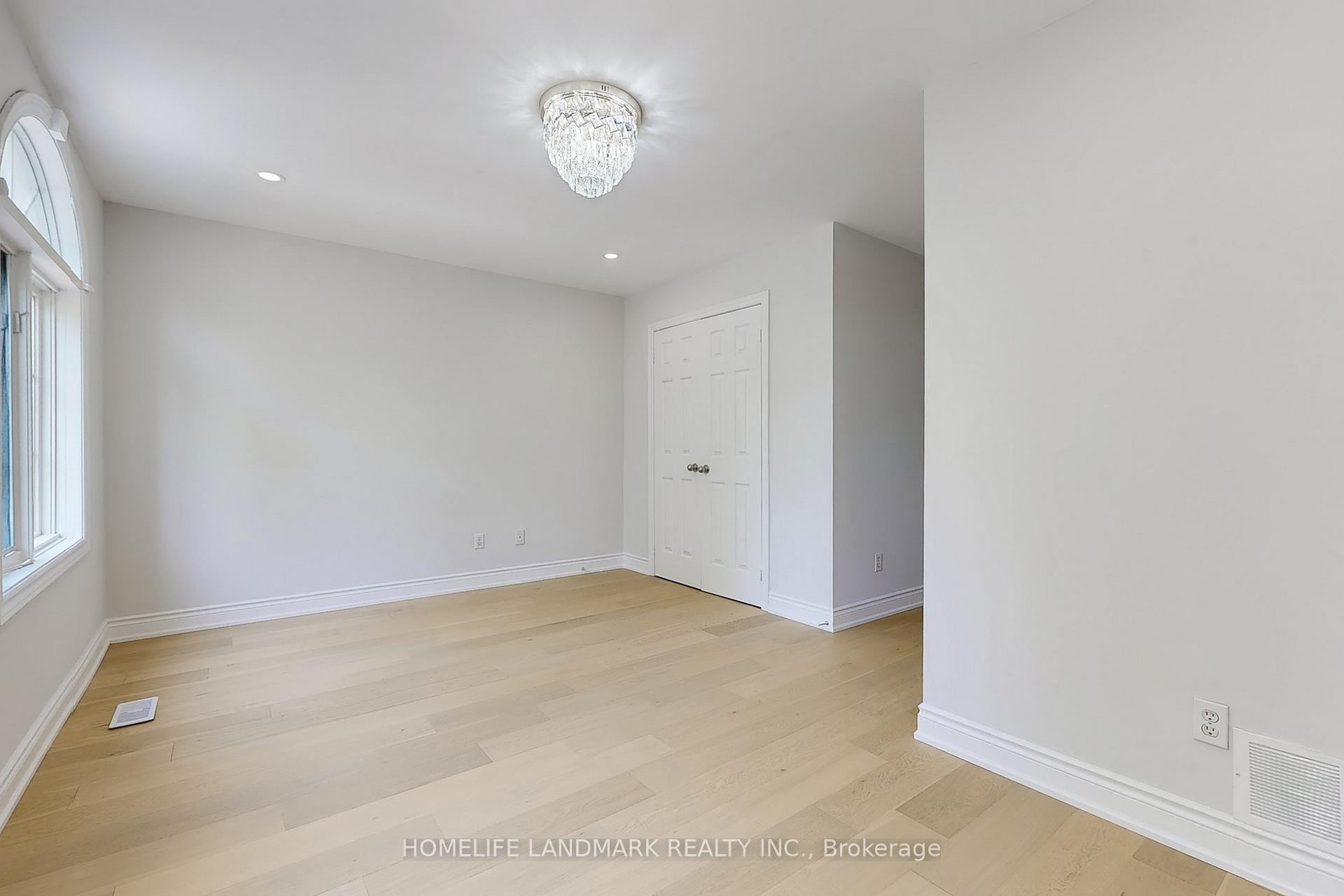 Photo 12 of 84 Amarillo Avenue, Markham, Milliken Mills West — HOMEH