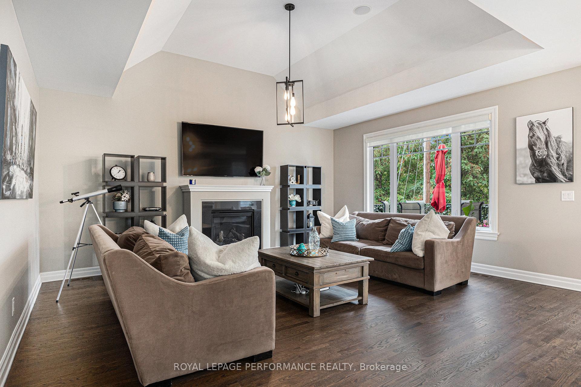 Photo 5 of 196 Grainstone Way, Ottawa, Kanata - Kanata Lakes/Heritage Hills — HOMEH
