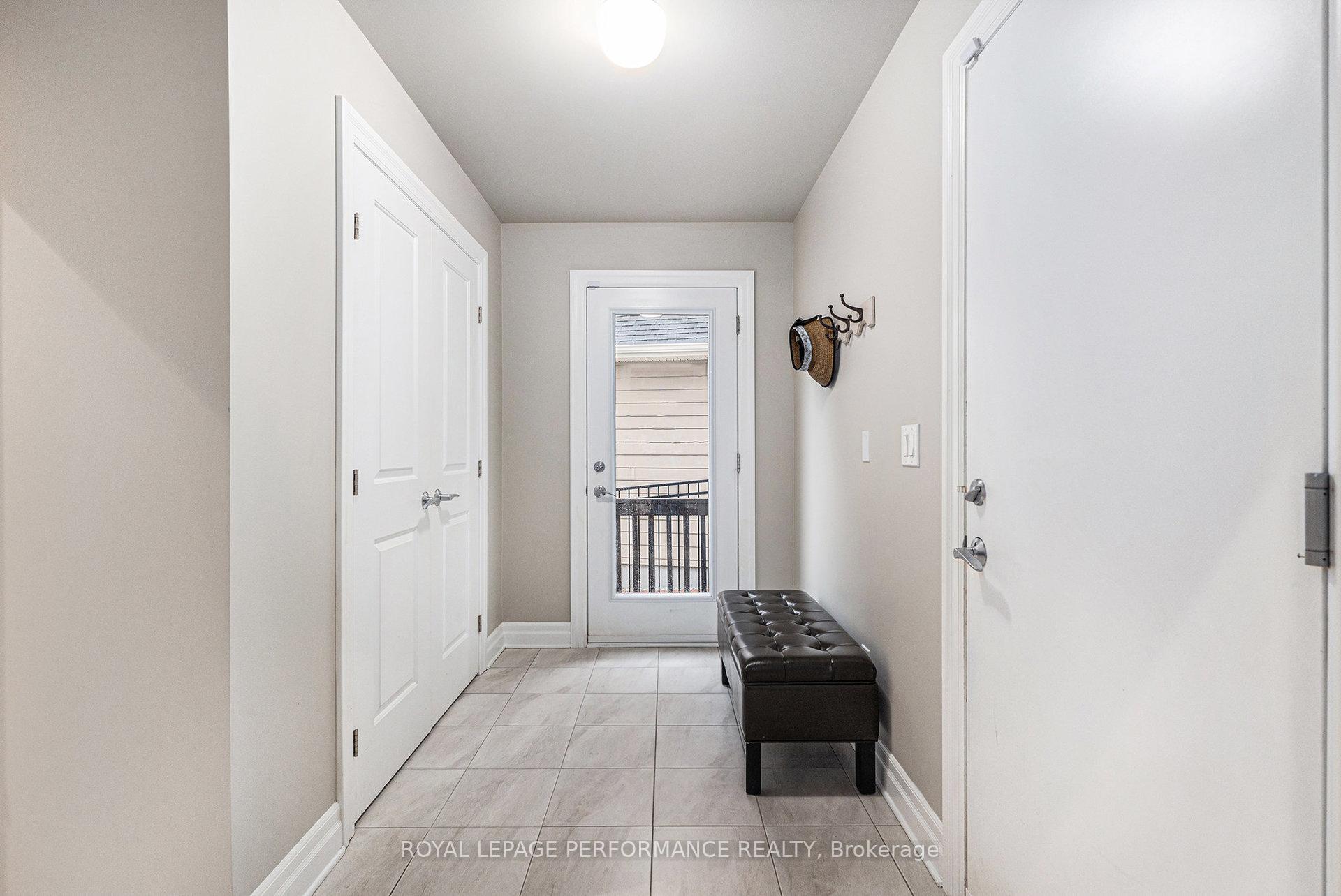 Photo 18 of 196 Grainstone Way, Ottawa, Kanata - Kanata Lakes/Heritage Hills — HOMEH