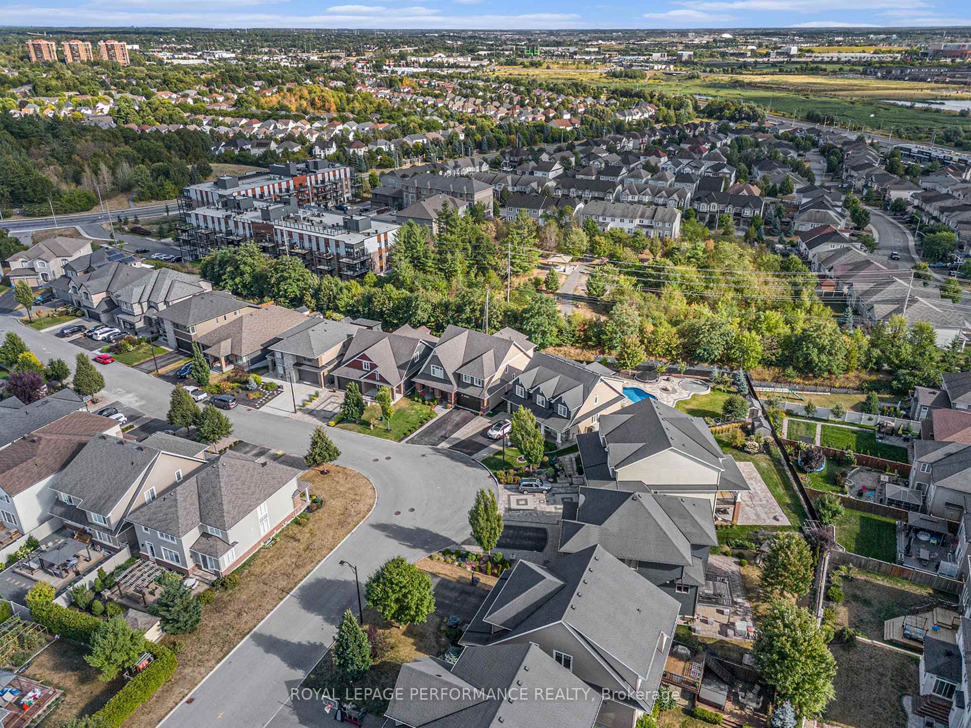 Photo 43 of 196 Grainstone Way, Ottawa, Kanata - Kanata Lakes/Heritage Hills — HOMEH