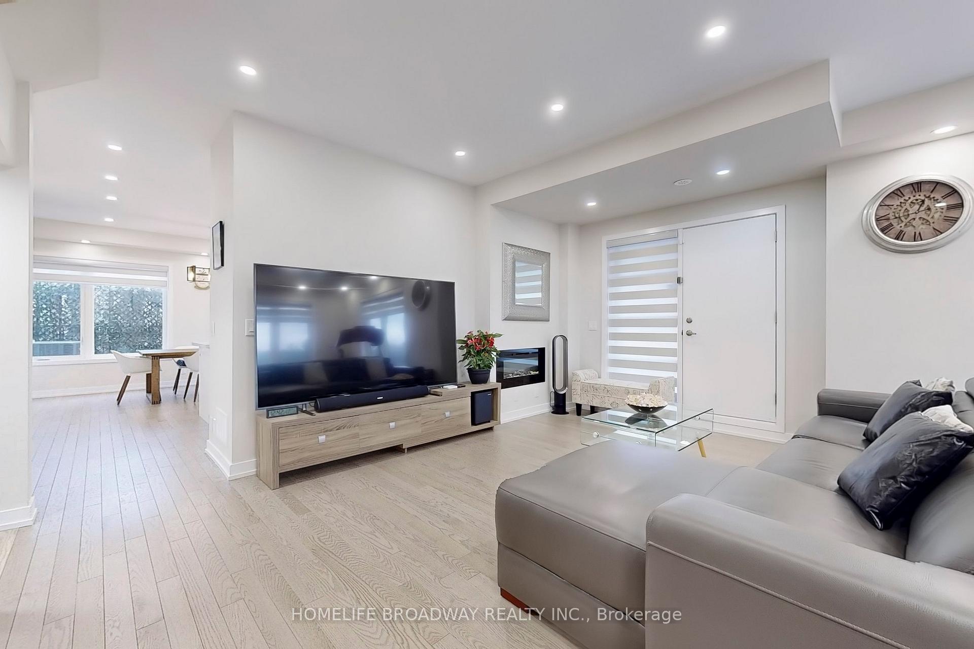 Photo 6 of 109 Yorkton Boulevard, Markham, Angus Glen — HOMEH