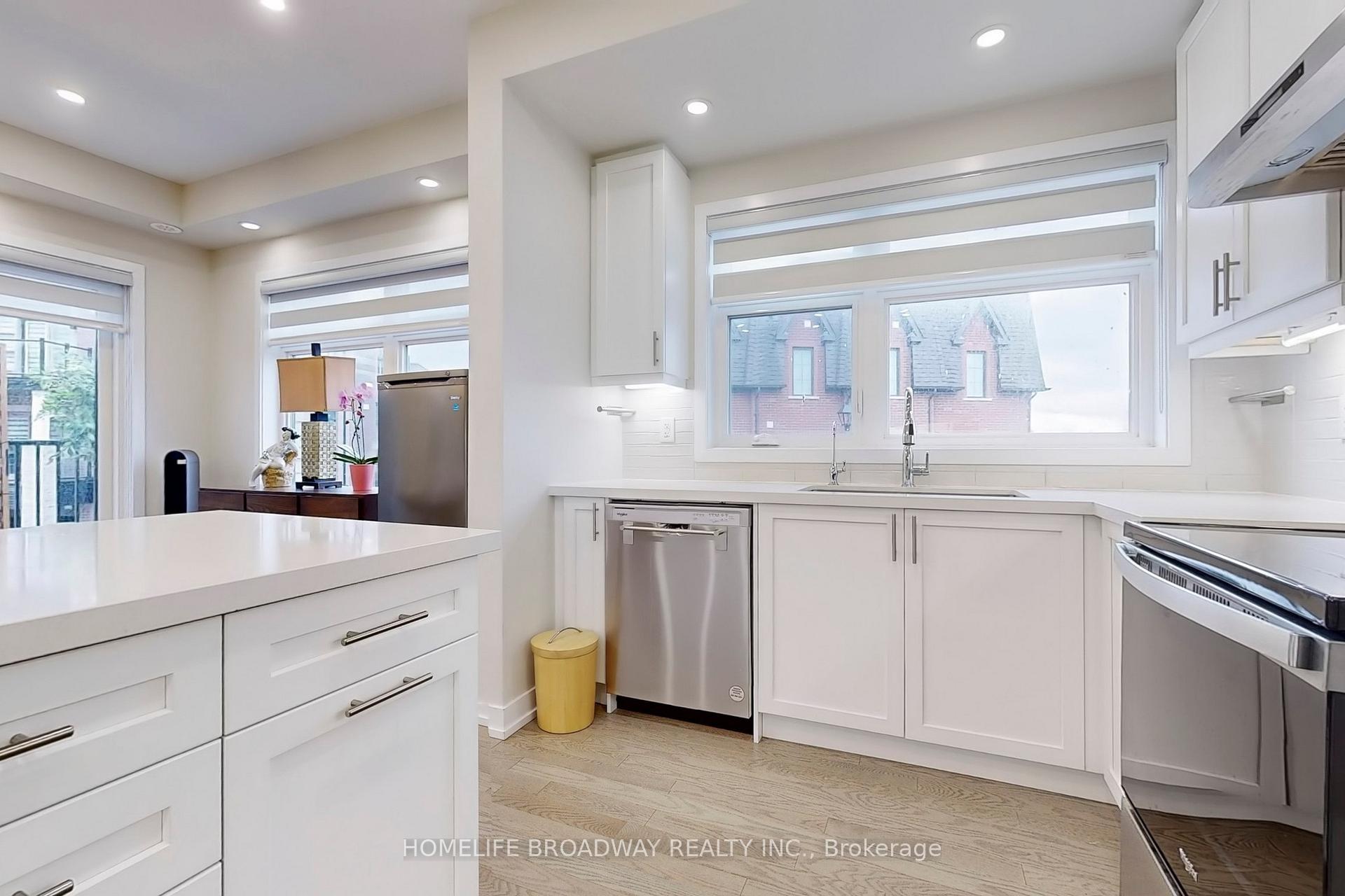 Photo 11 of 109 Yorkton Boulevard, Markham, Angus Glen — HOMEH