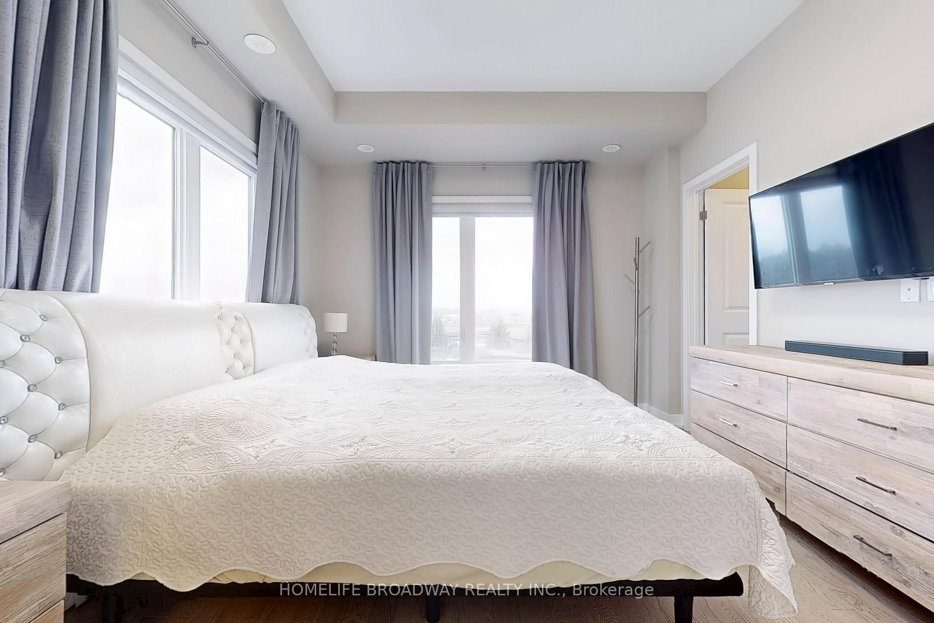 Photo 18 of 109 Yorkton Boulevard, Markham, Angus Glen — HOMEH