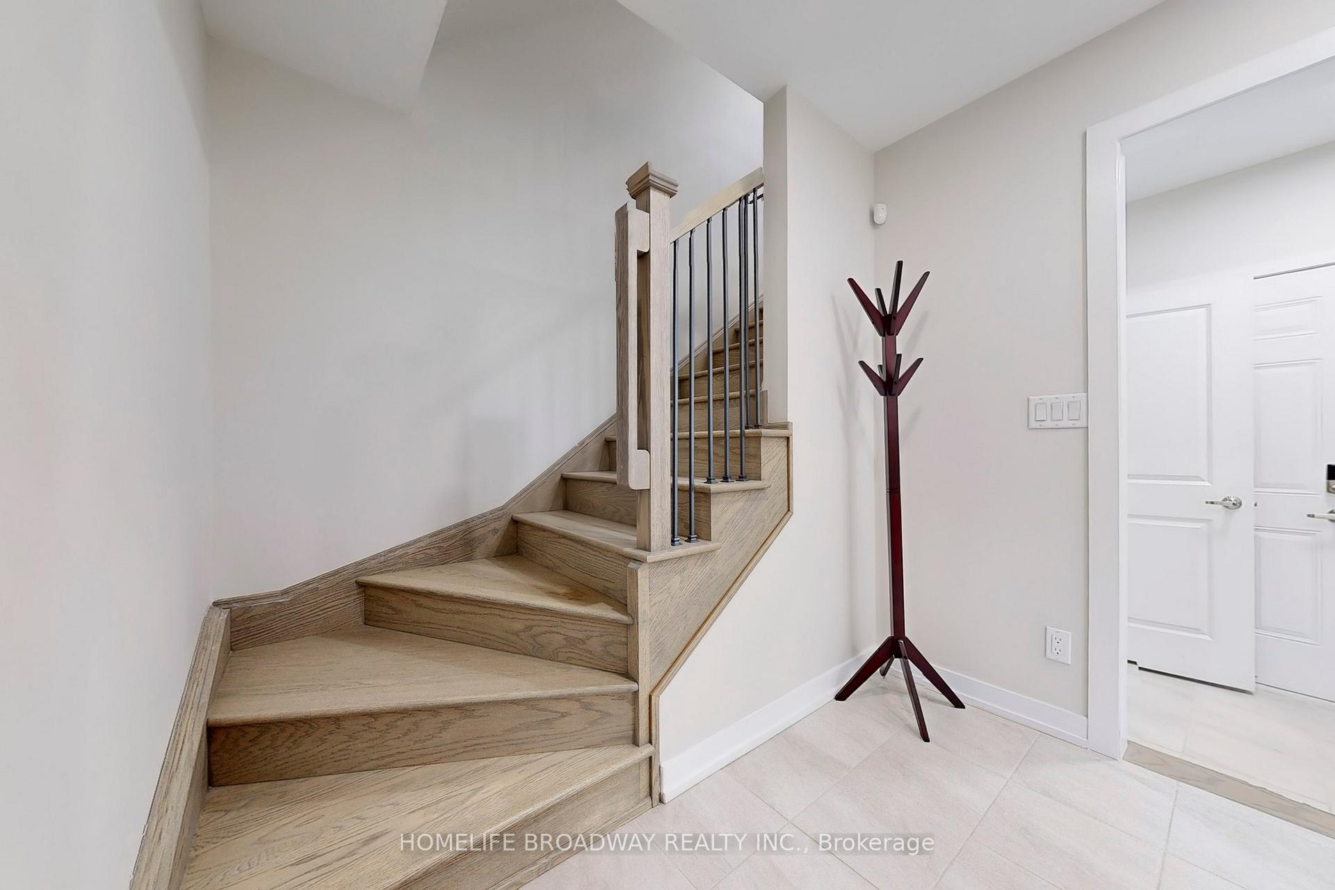 Photo 25 of 109 Yorkton Boulevard, Markham, Angus Glen — HOMEH