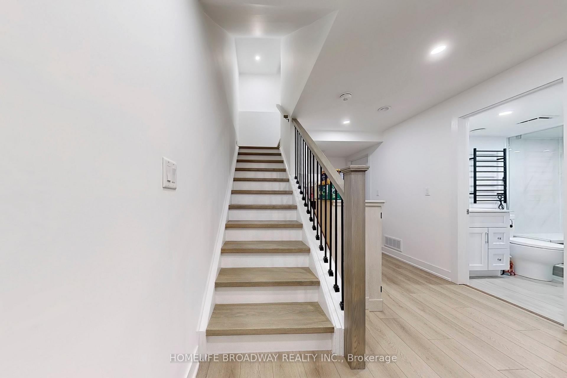 Photo 29 of 109 Yorkton Boulevard, Markham, Angus Glen — HOMEH