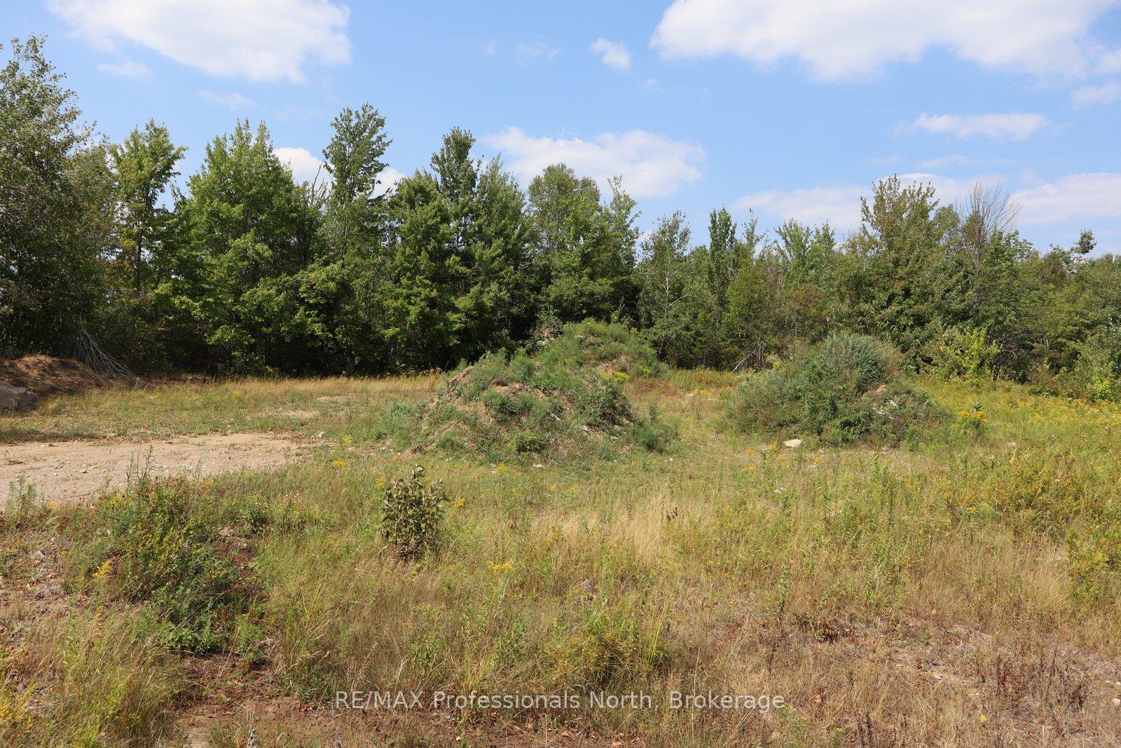 Photo 2 of 1042 Piper Glen Road, Minden Hills, Minden — HOMEH