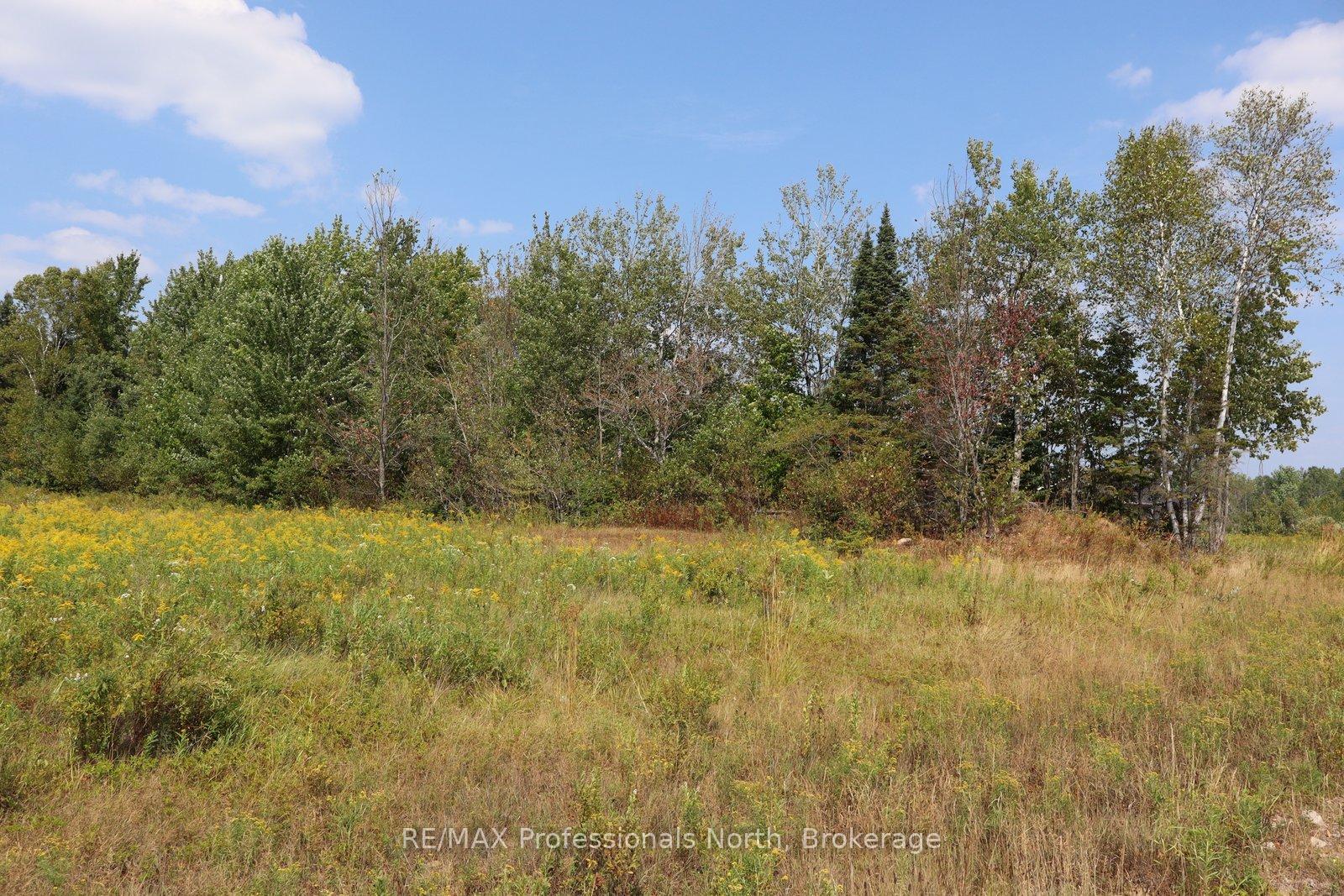 Photo 3 of 1042 Piper Glen Road, Minden Hills, Minden — HOMEH