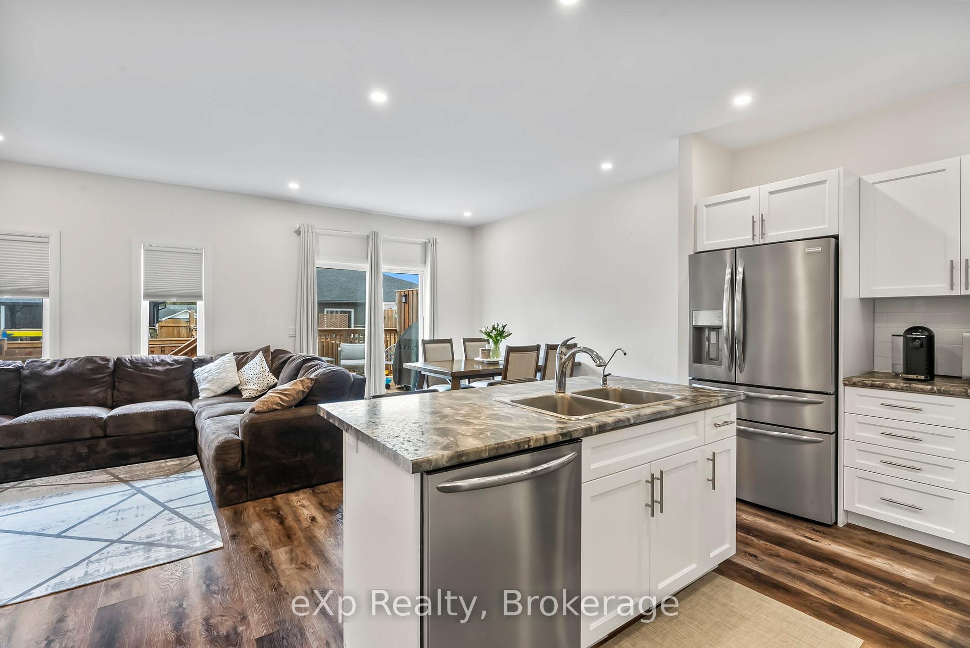 Photo 15 of Unit 4, 24 George Street N, Minto — HOMEH