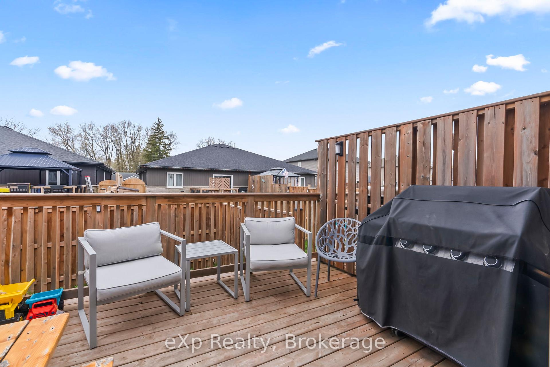 Photo 43 of Unit 4, 24 George Street N, Minto — HOMEH