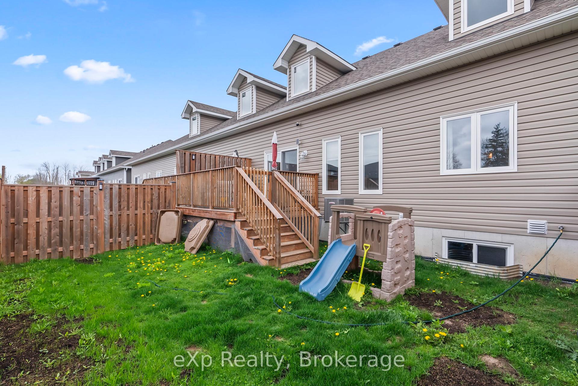 Photo 45 of Unit 4, 24 George Street N, Minto — HOMEH